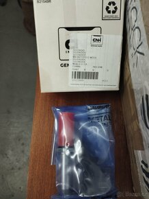New Holland T8040 - 5