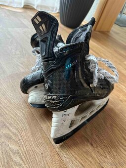 Brusle BAUER SUPREME MACH - 5