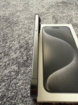 iPhone 15 PRO 256 GB - Top stav Black Titanium - 5