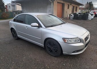 Volvo S40 1,6 D Momentum nafta manuál 80 kw - 5