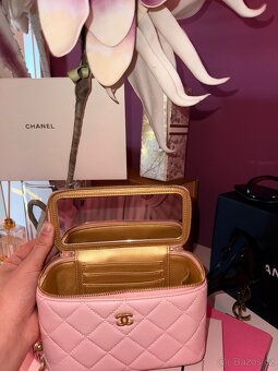 CHANEL - 5