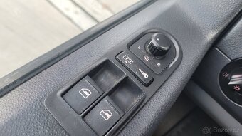 Prodám Volkswagen Transporter T5 9 míst - 5