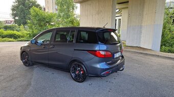 Mazda 5 - 5