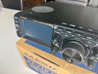Yaesu FT-710 - 5
