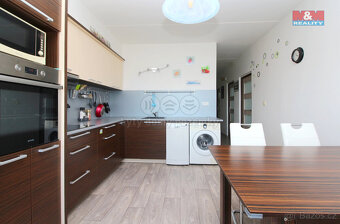 Prodej bytu 3+1, 92 m², Hradec Králové, ul. třída E. Beneše - 5