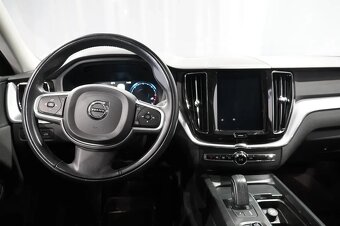 Volvo XC60 B4 AWD rok 2020 - 5