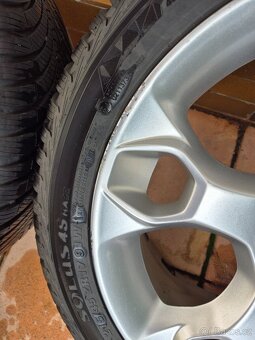 Prodám Alu disk Ford s pneumatikami Kumho SOLUS 4S HA32 - 5