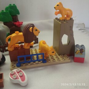 Lego duplo 5634 Krmení v Zoo - 5
