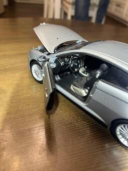 Alfa Romeo GT 1:18 Welly - 5