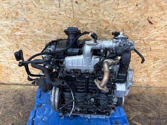 ČÁSTEČNĚ NASTROJENÝ MOTOR 1.9 TDI 74KW ATD - 5