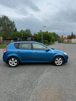 Kia Ceed 2010 - 5