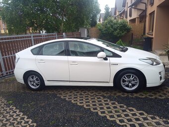 Toyota Prius - 5