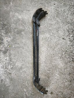Střešní nosiče na Renault Megane rok 2004 - 5