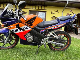 HONDA CBR 125R REPSOL - 5