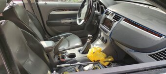 Prodám veškeré nd na Chrysler Sebring JS - 5