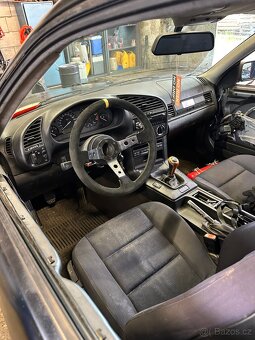 BMW e36 328i kupe - 5