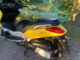 Yamaha xmax 250 - 5