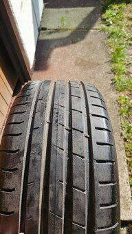 Letní Nokian 225/45/r17 94Y - 5