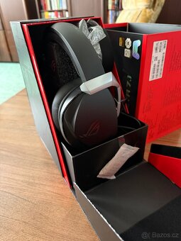 Herní sluchátka Asus ROG Théta 7.1 - 5
