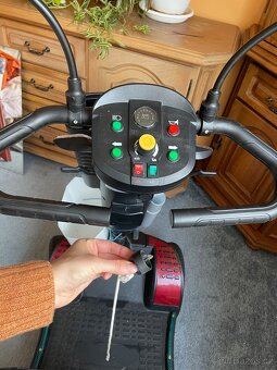 Elektrický vozík - skútr R300S - 5