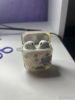 Apple AirPods 1 generace - 5