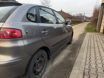 Seat Ibiza 1.4 benzín | r. v. 2004 - 5