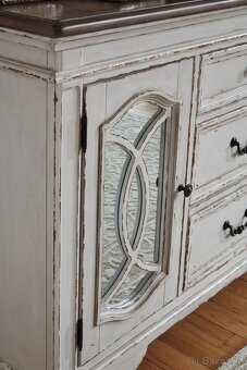 Luxusní jídelna ve vintage stylu - 5