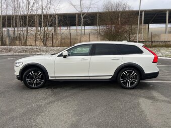 Volvo V90 Cross Country - 5