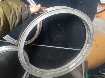 Rafky Acront Borrani - 5