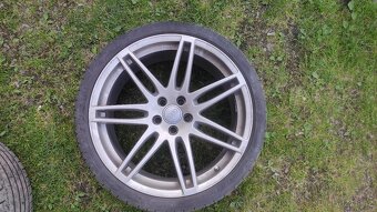 Letni sada kol Audi A5 265/30 R20 - 5