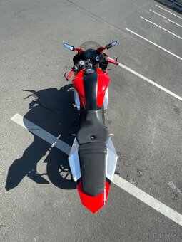 Yamaha yzf r125 2014 - 5