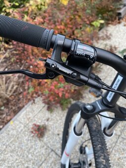 Horské kolo Rockrider ST 120 - rám S, kola 27,5 - 5