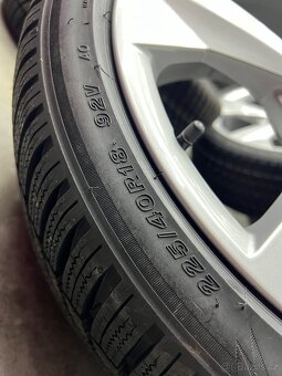 Audi a3, golf, Octavie r18 225/40 nejeté zimní - 5
