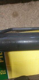 Hydraulické válce dvoučiné, pístnice. 2 ks - 5