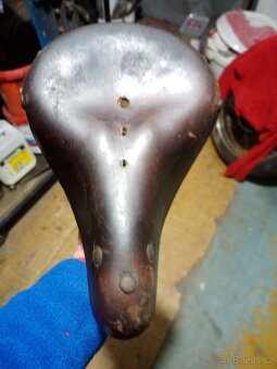 staré kožené sedlo pionýr - 5