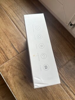 Vysavač na černé tečky a póry - 5