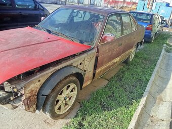 BMW E34 - 5