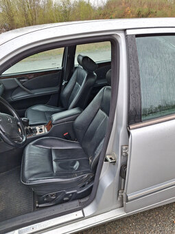 prodám Mercedes Benz W210 E 220CDI manuál, tažné zařízení. - 5