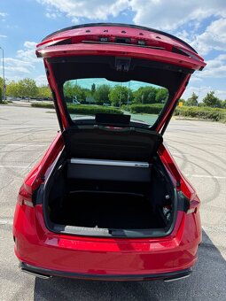 Škoda Octavie IV RS pravidelně servisováno - 5