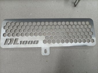 Set mřížek na Suzuki VStrom - 5