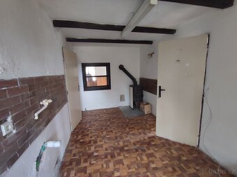 Mukoděly, Vroutek - dům 5+1 - 146m2 - 5