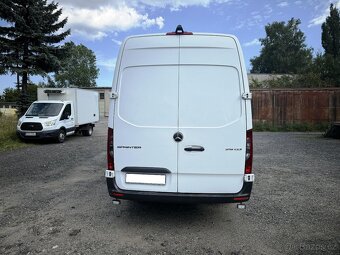 Mercedes Sprinter 319 V6 Automat. Chladiak/Mraziak zásuvka - 5