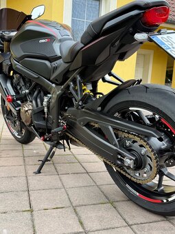 HONDA CBR 650R 2019 (v TP 35 kw jinak plně otevřena) - 5
