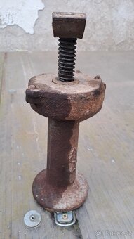 Prodám hever, paneku 1500kg - 5