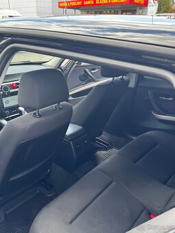 BMW 318D - 5