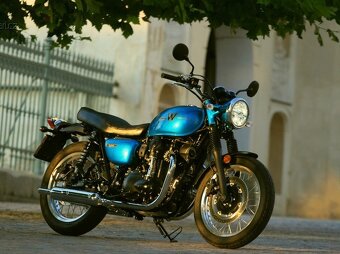 Kawasaki W800 street - 5