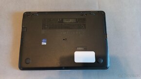 HP EliteBook 840 G3 - i5-6300U, 300 GB, docking station - 5