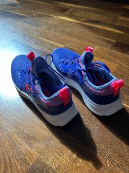 Tenisky Under Armour vel 37 - 5