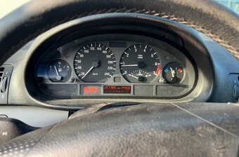 Bmw e46 318i - 5