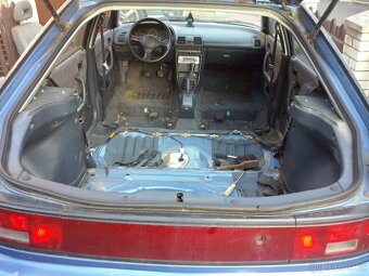 Mazda 323f 1991 NA DÍLY - 5